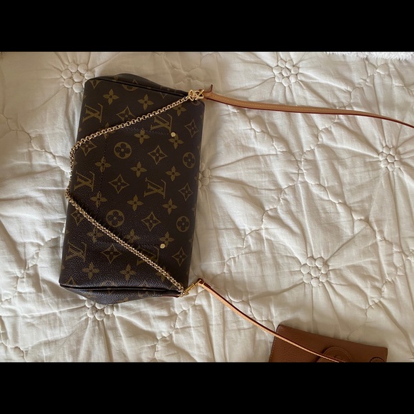 Louis Vuitton Favorite MM - Picture 4 of 10